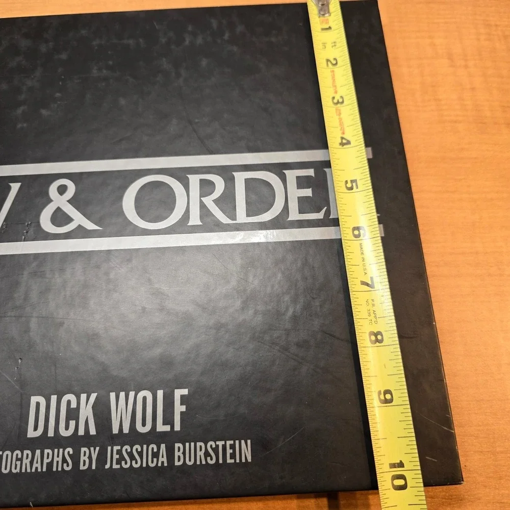 Law & Order Crime Scenes Book by Dick Wolf 2003‎ First Edition